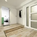 明斯特豪华公寓 *