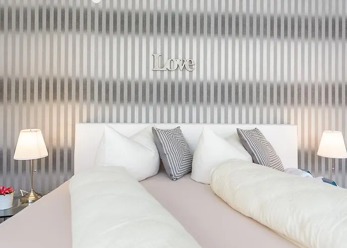 Deluxe Am Muenster Apartment